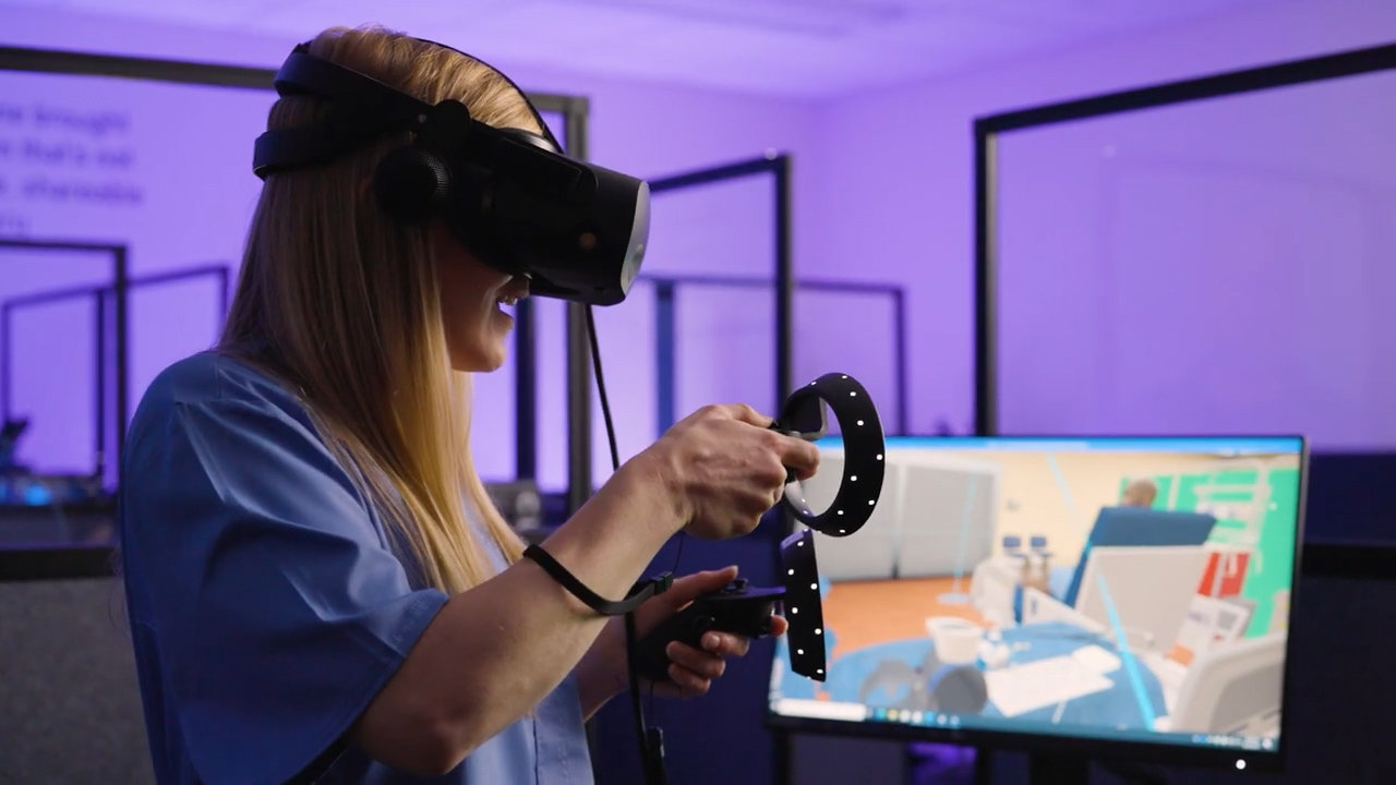 nursing student in a VR simulation